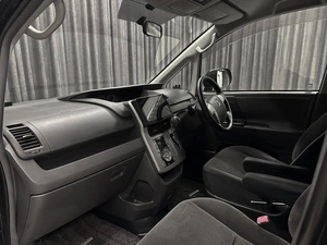 Минивэн Toyota Noah 2007 года, 1100000 рублей, Красноярск