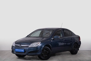 Седан Opel Astra 2011 года, 669000 рублей, Томск