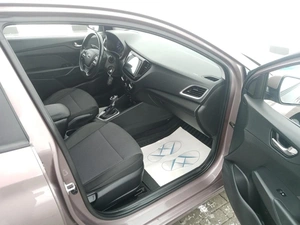 Седан Hyundai Solaris 2018 года, 1430000 рублей, Клинцы