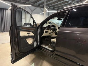 Внедорожник Bentley Bentayga 2023 года, 26990000 рублей, Павловская Слобода