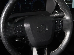 Седан Toyota Camry 2024 года, 3290000 рублей, Красный Пахарь