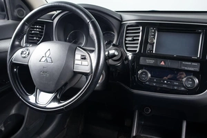 Внедорожник Mitsubishi Outlander 2015 года, 1599000 рублей, Оренбург