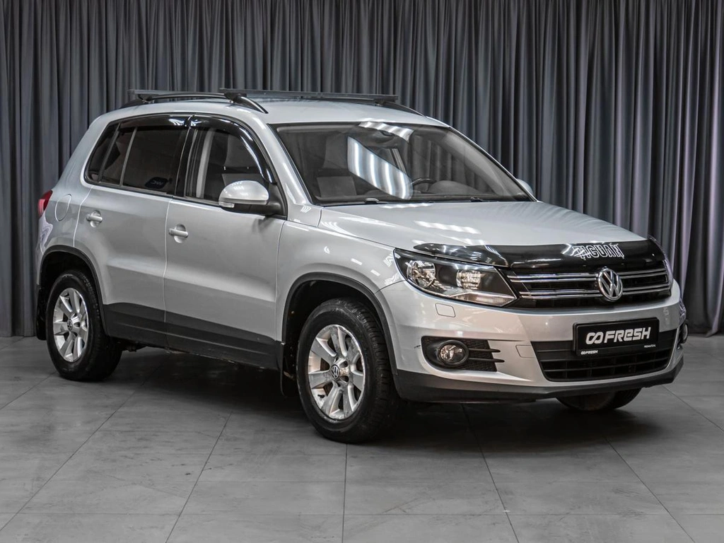 Внедорожник Volkswagen Tiguan 2012 года, 1299000 рублей, Тюмень