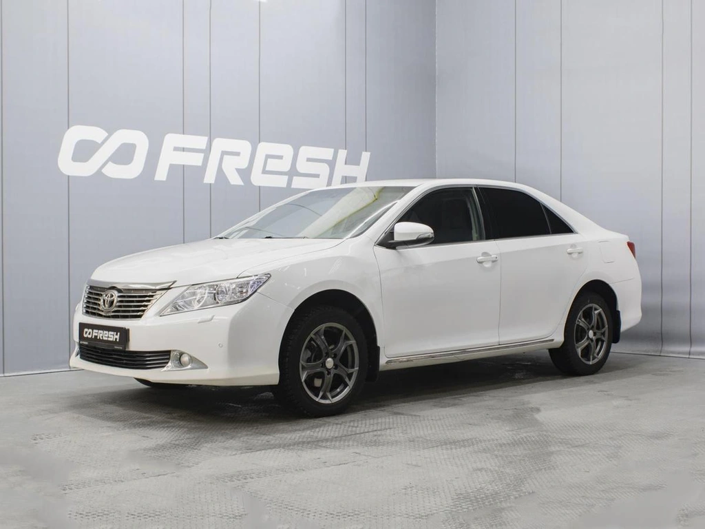 Седан Toyota Camry 2012 года, 1908000 рублей, Омск