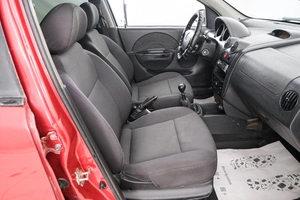Седан Chevrolet Aveo 2005 года, 289000 рублей, Красноярск