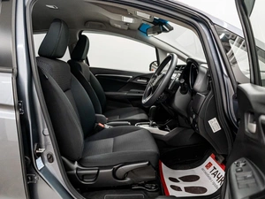 Хетчбэк Honda Fit 2018 года, 1230000 рублей, Красноярск
