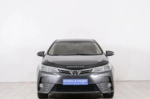 Седан Toyota Corolla 2018 года, 1749000 рублей, Красноярск