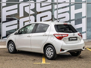 Хетчбэк Toyota Vitz 2019 года, 968070 рублей, Краснодар