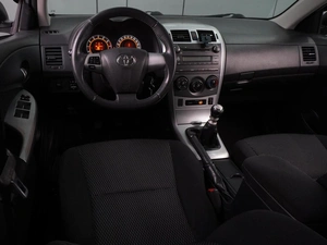 Седан Toyota Corolla 2011 года, 909000 рублей, Воронеж