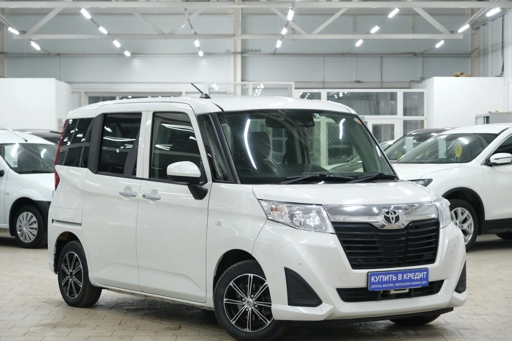 Минивэн Toyota Roomy 2019 года, 969000 рублей, Омск