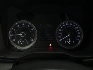 Внедорожник Hyundai Venue 2020 года, 2070777 рублей, Омск