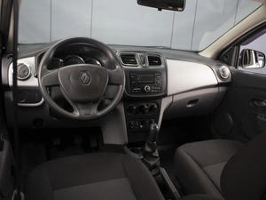 Хетчбэк Renault Sandero 2015 года, 710000 рублей, Омск
