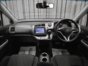 Минивэн Honda Stream 2010 года, 955000 рублей, Красноярск