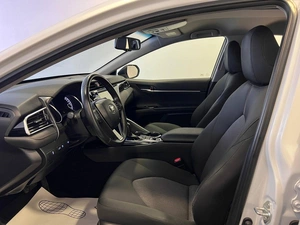 Седан Toyota Camry 2018 года, 2369000 рублей, Красноярск