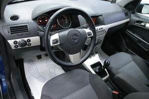 Хетчбэк Opel Astra 2008 года, 638000 рублей, Солонцы