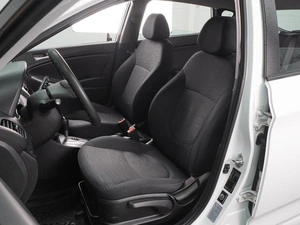 Хетчбэк Hyundai Solaris 2015 года, 989000 рублей, Воронеж