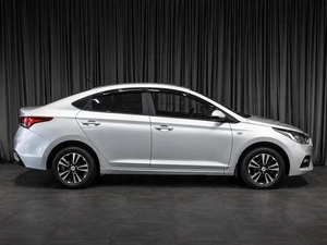 Седан Hyundai Solaris 2019 года, 1129000 рублей, Тюмень
