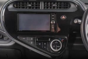 Хетчбэк Toyota Aqua 2017 года, 1449000 рублей, Томск