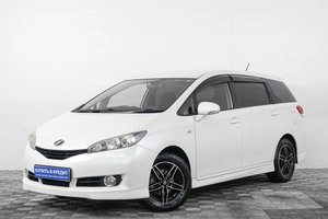 Минивэн Toyota Wish 2011 года, 1199000 рублей, Кемерово