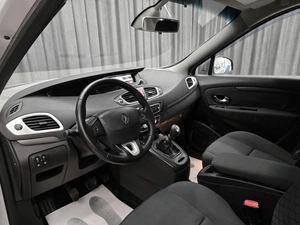 Минивэн Renault Scenic 2010 года, 725000 рублей, Красноярск