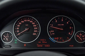 Седан BMW 3 серия 2017 года, 1980000 рублей, Красноярск