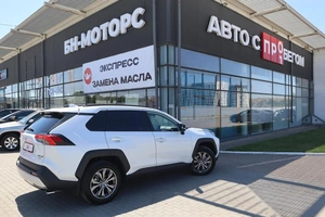 Внедорожник Toyota RAV4 2025 года, 4400000 рублей, Мирное