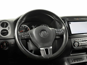 Внедорожник Volkswagen Tiguan 2013 года, 1598900 рублей, Казань