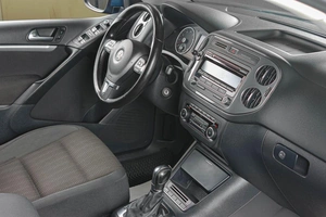 Внедорожник Volkswagen Tiguan 2011 года, 1199000 рублей, Тюмень