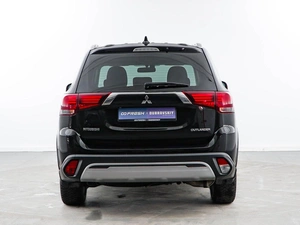 Внедорожник Mitsubishi Outlander 2019 года, 2293055 рублей, Москва