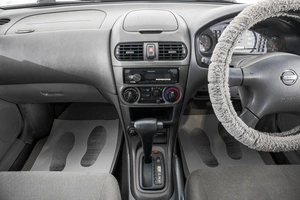 Седан Nissan Sunny 2002 года, 269000 рублей, Барнаул
