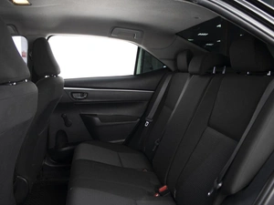 Седан Toyota Corolla 2014 года, 1100000 рублей, Омск