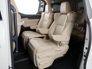 Минивэн Toyota Alphard 2018 года, 4200000 рублей, Тюмень