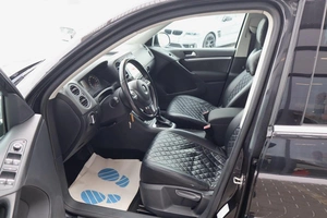 Внедорожник Volkswagen Tiguan 2012 года, 1600000 рублей, Мирное