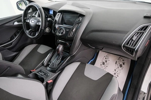 Хетчбэк Ford Focus 2012 года, 899000 рублей, Красноярск