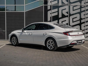 Седан Hyundai Sonata 2021 года, 2380000 рублей, Краснодар