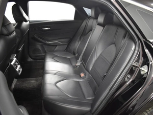 Седан Toyota Avalon 2022 года, 2774900 рублей, Казань