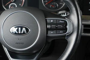 Седан Kia K5 2020 года, 2499000 рублей, Тюмень