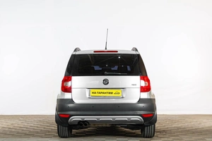 Внедорожник Skoda Yeti 2010 года, 869000 рублей, Тюмень