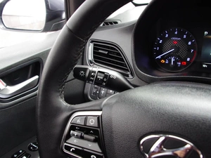 Седан Hyundai Solaris 2021 года, 1625000 рублей, Владимир