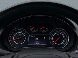 Универсал Opel Insignia 2017 года, 1400000 рублей, Ижевск