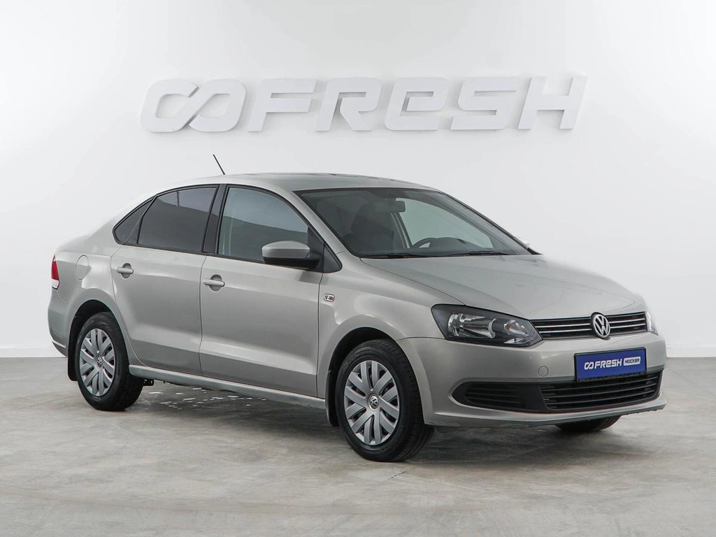 Седан Volkswagen Polo 2015 года, 899077 рублей, Москва