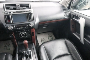 Внедорожник Toyota Land Cruiser Prado 2015 года, 4199000 рублей, Красноярск