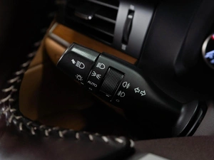 Седан Lexus ES 2017 года, 2550000 рублей, Тюмень