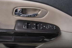 Минивэн Kia Carnival 2019 года, 2949000 рублей, Томск