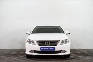 Седан Toyota Camry 2013 года, 1939000 рублей, Сургут