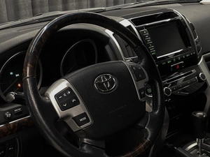Внедорожник Toyota Land Cruiser 2014 года, 3950000 рублей, Красноярск