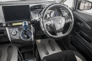 Минивэн Toyota Wish 2014 года, 1699000 рублей, Барнаул