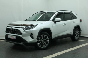 Внедорожник Toyota RAV4 2021 года, 3450000 рублей, Красноярск