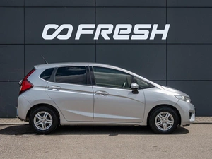 Хетчбэк Honda Fit 2015 года, 920000 рублей, Краснодар