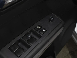 Внедорожник Nissan X-Trail 2012 года, 1240000 рублей, Омск